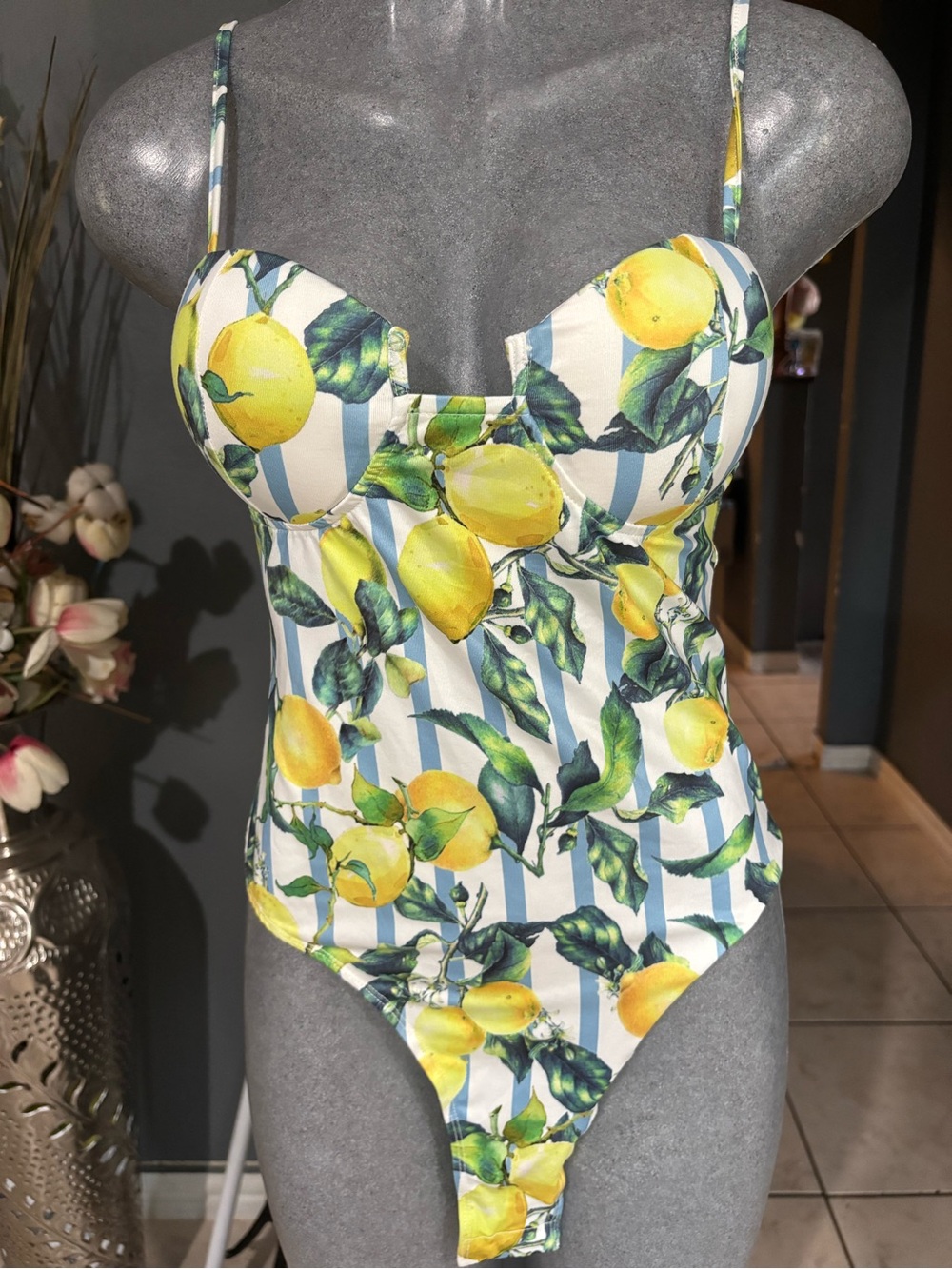 SHEIN Yellow Lemon Print Bodysuit with Green Leaves
